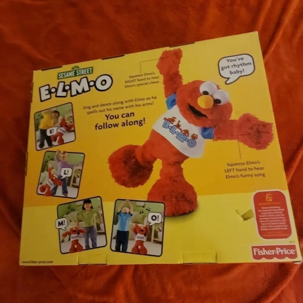 Fisher-Price E-L-M-O (YMCA) Singing & Dancing Elmo -2003